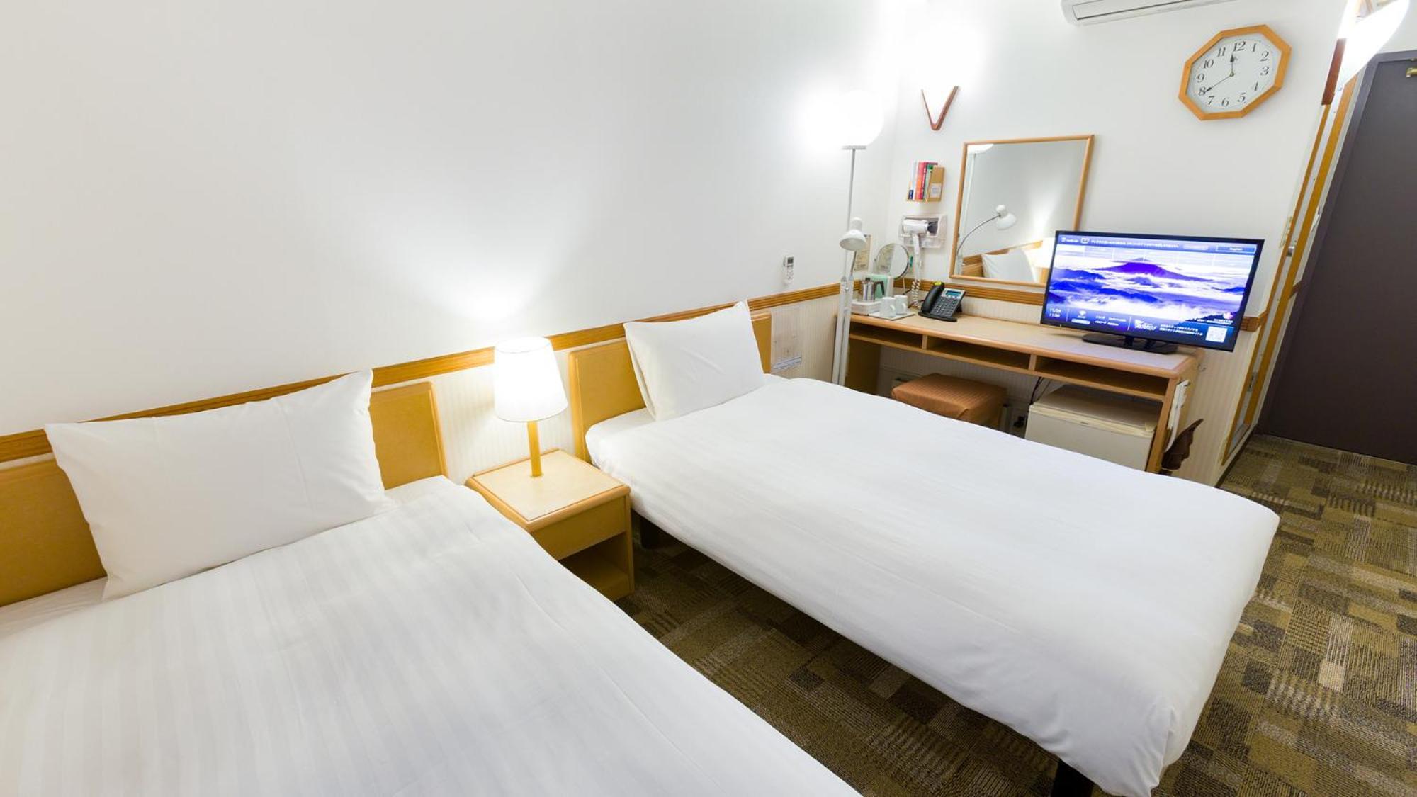 Toyoko Inn Shin-yokohama Ekimae Shinkan Værelse billede