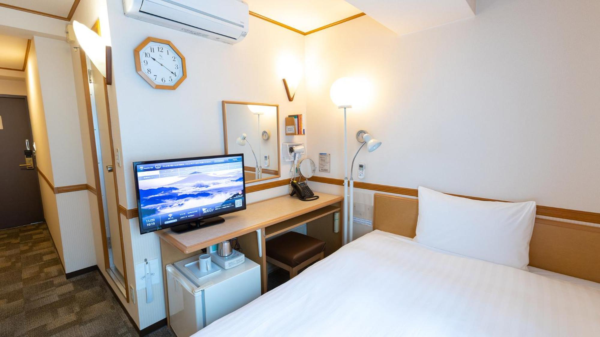 Toyoko Inn Shin-yokohama Ekimae Shinkan Værelse billede